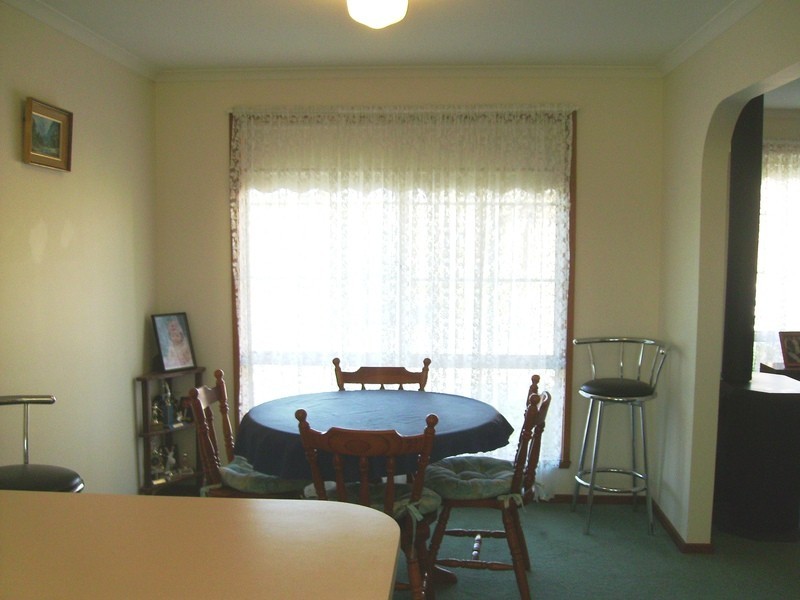 2/72 Greenville Drive, Grovedale VIC 3216