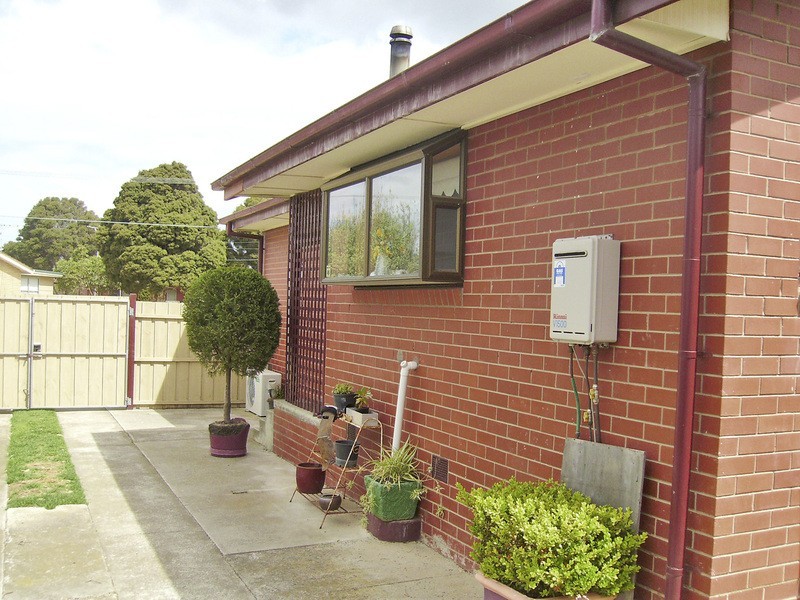 27 Veronica Avenue, Newcomb VIC 3219