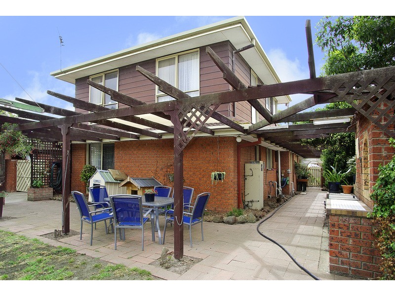 21 Enfield Drive, St Albans Park VIC 3219