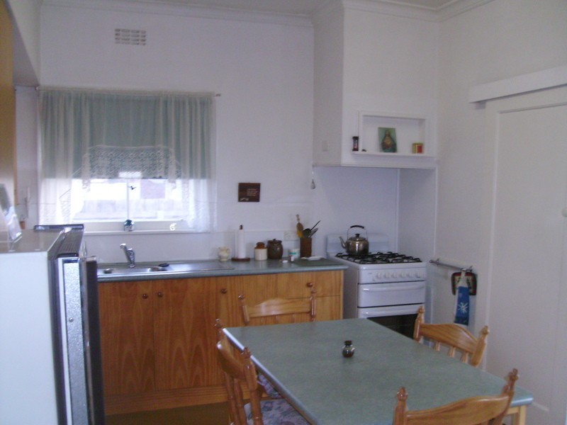 19 Carruthers Court, East Geelong VIC 3219