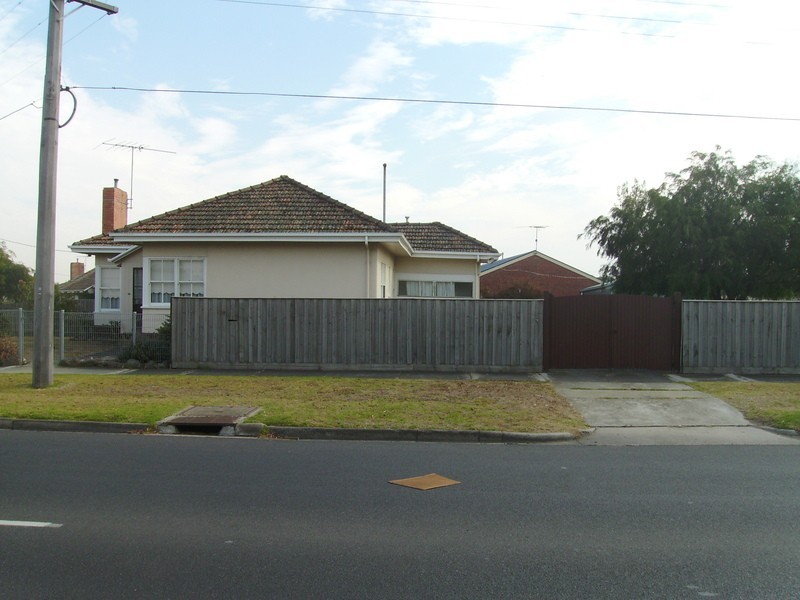 19 Carruthers Court, East Geelong VIC 3219