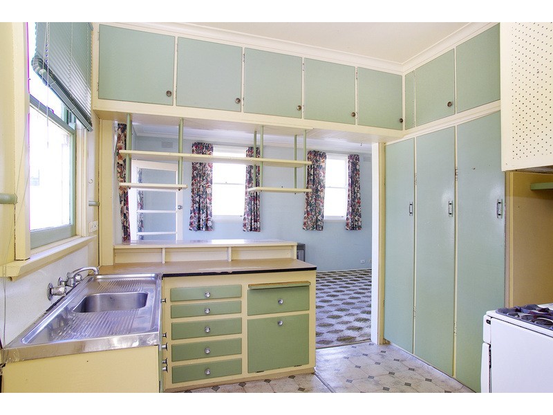 39 Read Street, Newtown VIC 3220