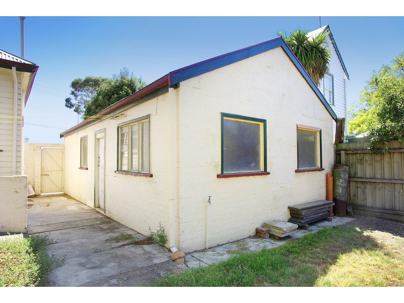 39 Read Street, Newtown VIC 3220