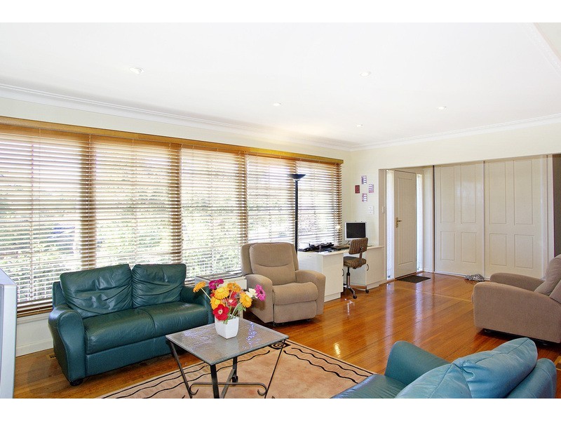 12 South Valley Road, Highton VIC 3216