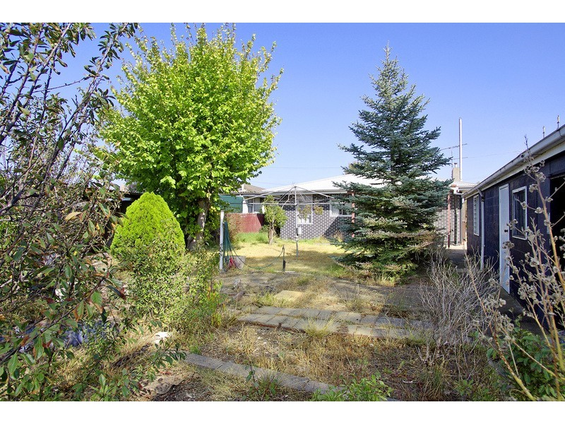 14 Wisteria Grove, Norlane VIC 3214