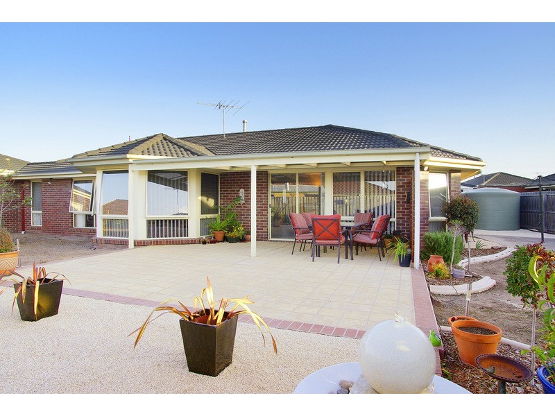 2 Blue Gum Place, Grovedale VIC 3216