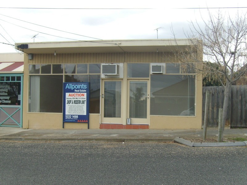 11 Holyrood Avenue, Newtown VIC 3220