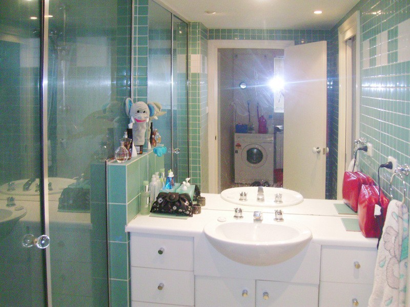 11 Holyrood Avenue, Newtown VIC 3220