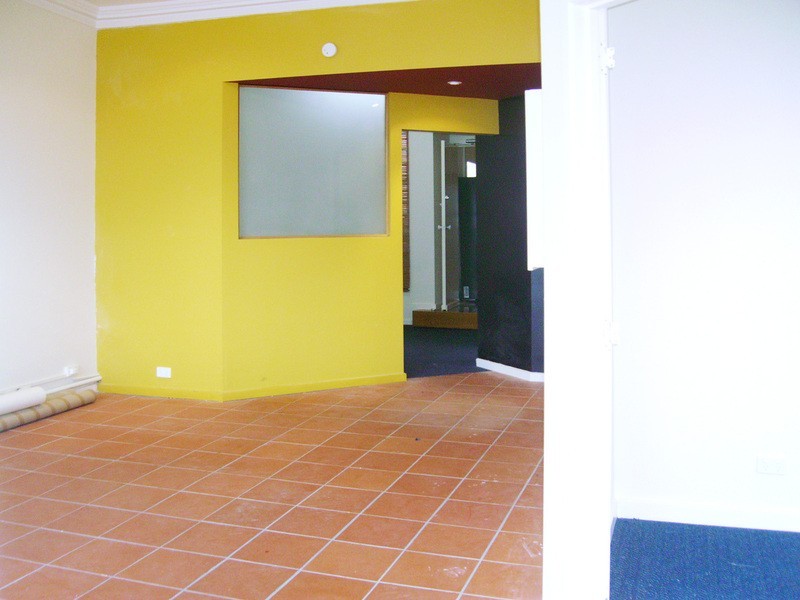 11 Holyrood Avenue, Newtown VIC 3220