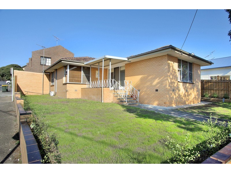 17 Villamanta Street, Geelong West VIC 3218