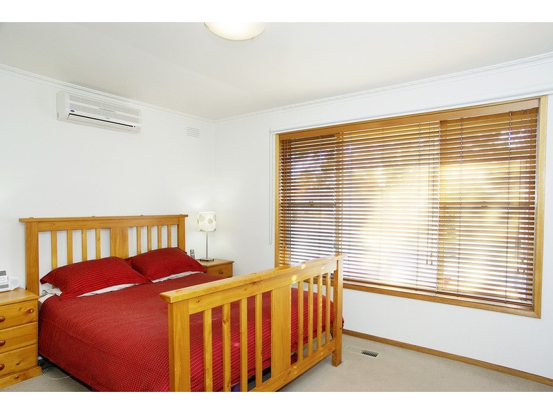 17 Villamanta Street, Geelong West VIC 3218