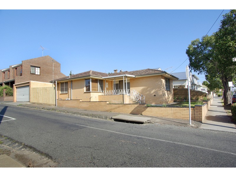 17 Villamanta Street, Geelong West VIC 3218