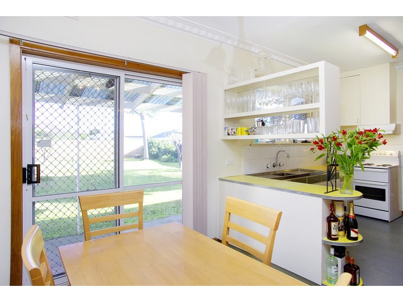 42 Poplar Street, Newcomb VIC 3219