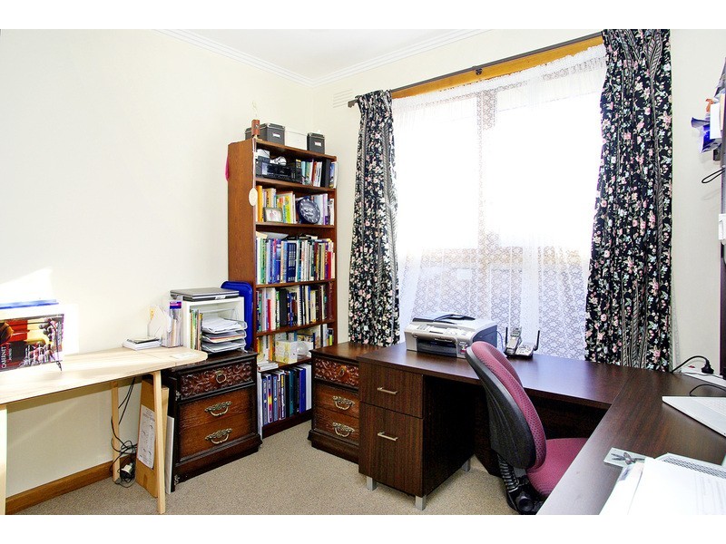 42 Poplar Street, Newcomb VIC 3219