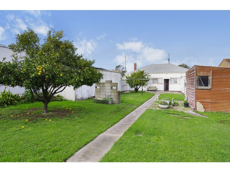 88 West Fyans Street, Newtown VIC 3220