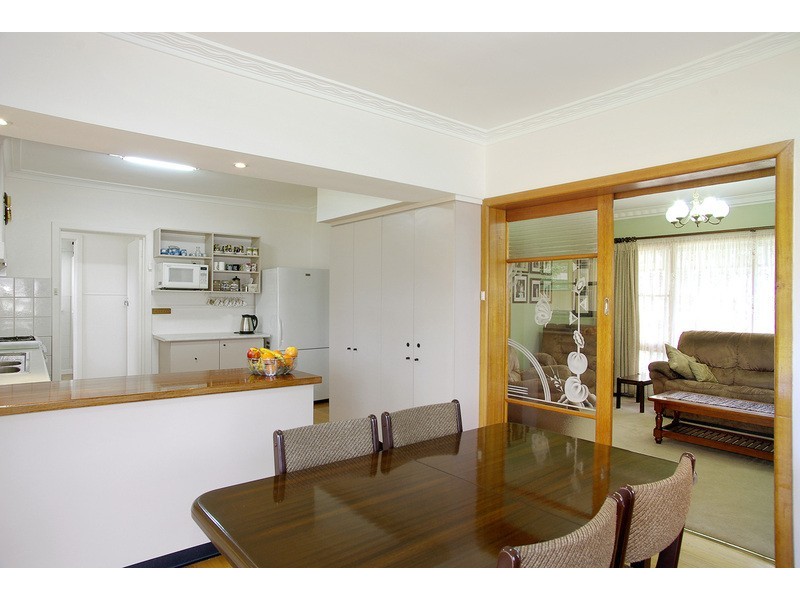4 Charlotte Avenue, Newcomb VIC 3219