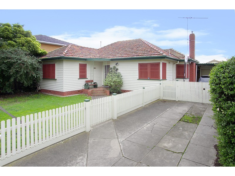 26 Russell Street, Newtown VIC 3220