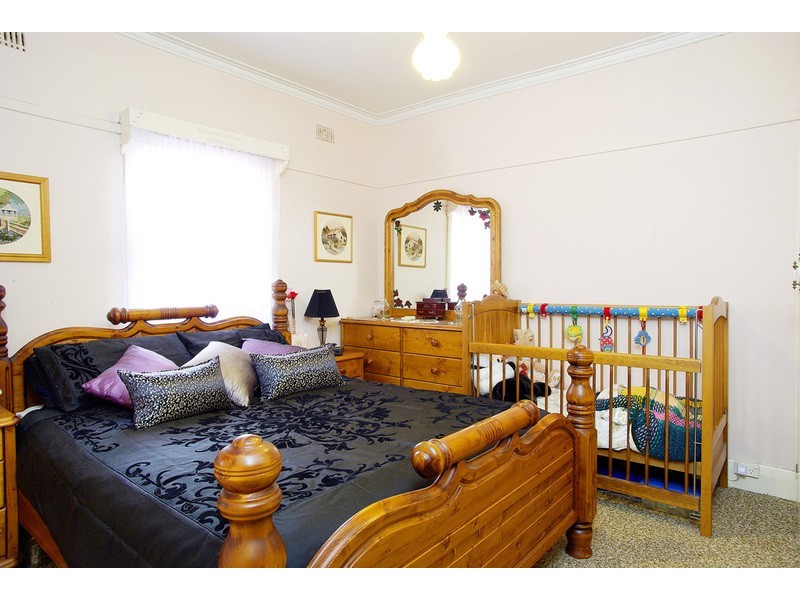 26 Russell Street, Newtown VIC 3220