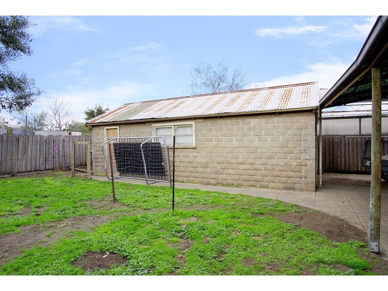 26 Russell Street, Newtown VIC 3220