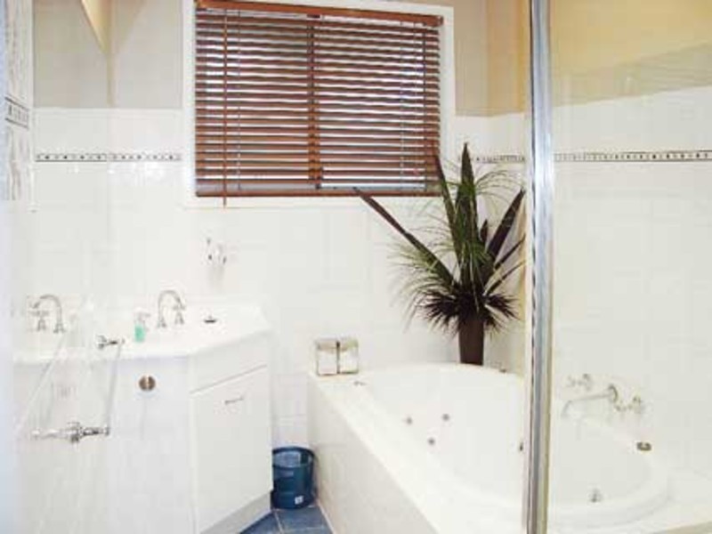 26 Charles Street, Newcomb VIC 3219