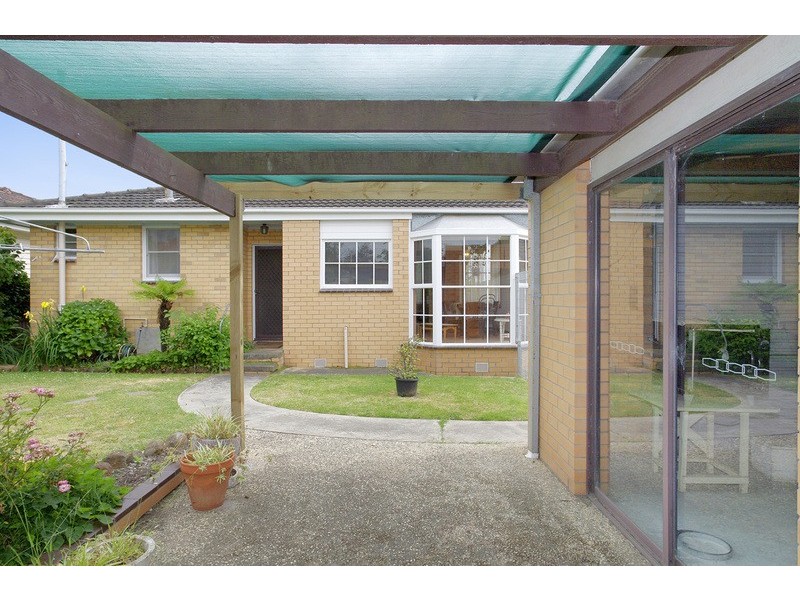 13 College Court, Newtown VIC 3220