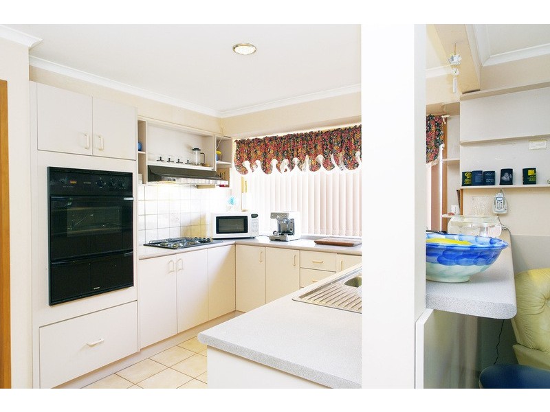 1 Glen Court, Leopold VIC 3224