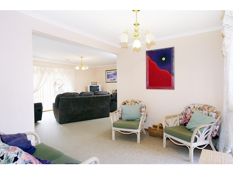 1 Glen Court, Leopold VIC 3224