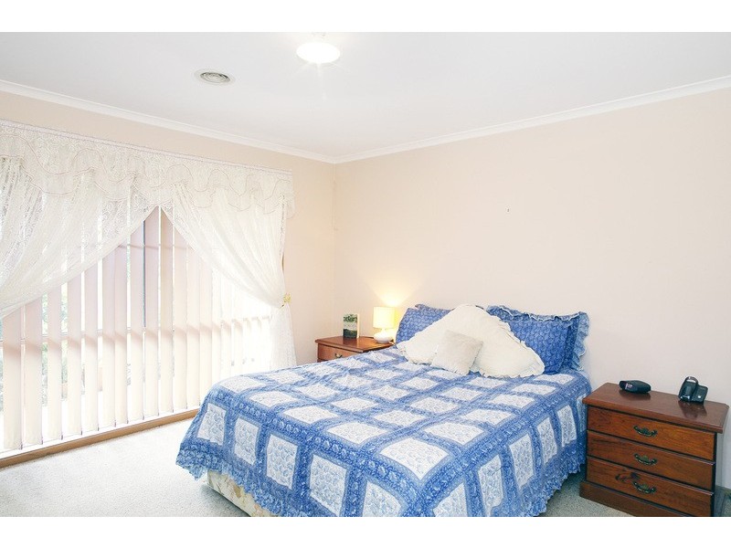 1 Glen Court, Leopold VIC 3224