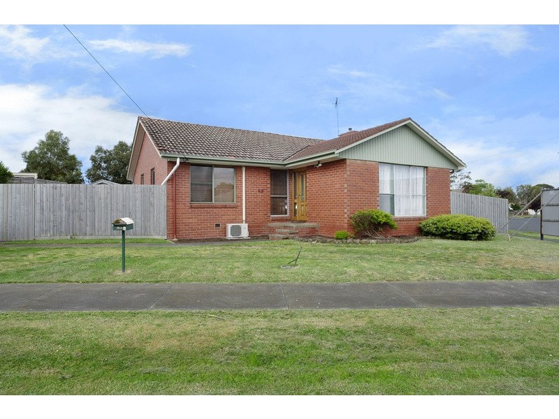 5 Winstanley Road, East Geelong VIC 3219
