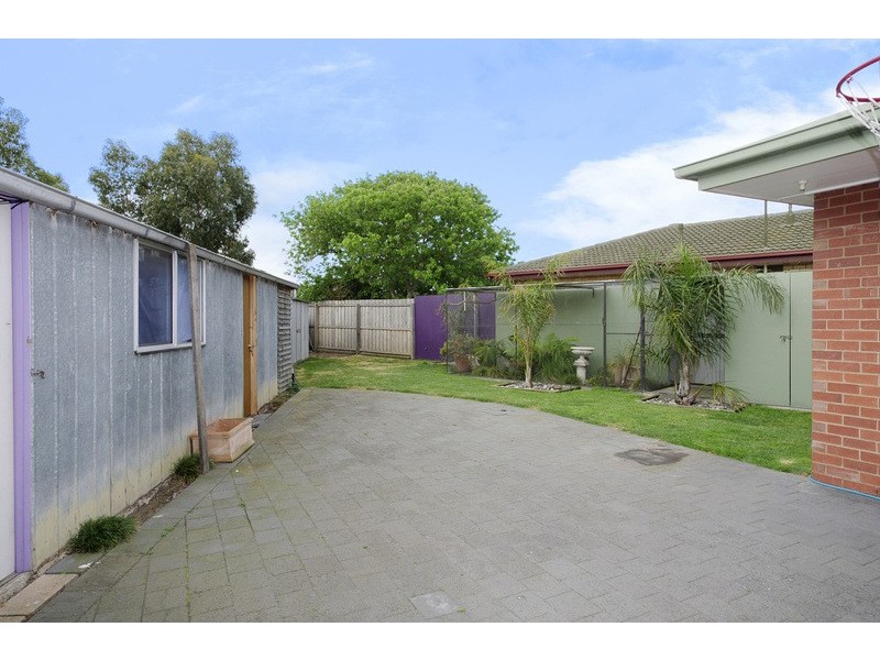 5 Winstanley Road, East Geelong VIC 3219