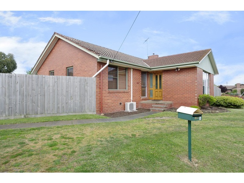 5 Winstanley Road, East Geelong VIC 3219