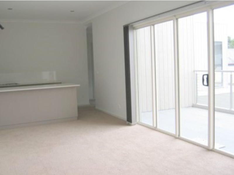 2/51 The Esplanade, North Shore VIC 3214