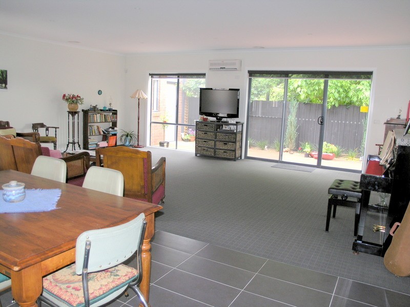 10/10 Herbert Street, Belmont VIC 3216