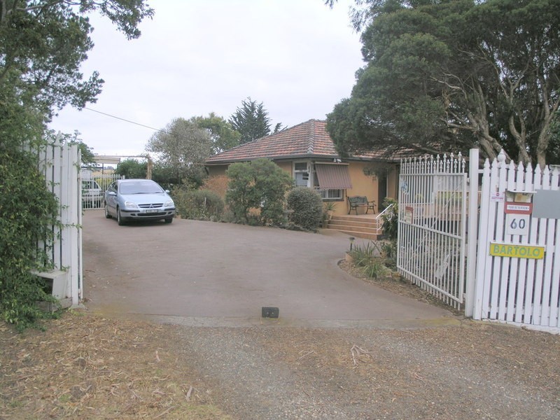 60 Anglesea Road, Waurn Ponds VIC 3216