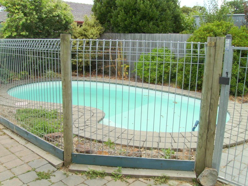 99 Helms Street, Newcomb VIC 3219
