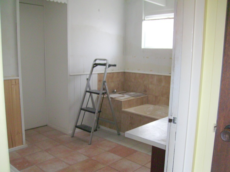 99 Helms Street, Newcomb VIC 3219