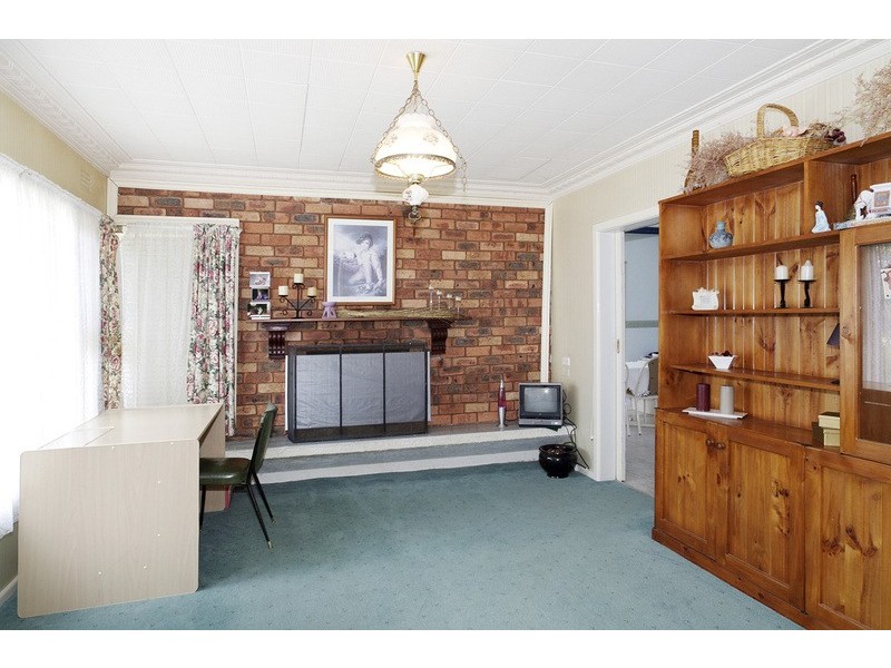 42 Iona Avenue, Belmont VIC 3216