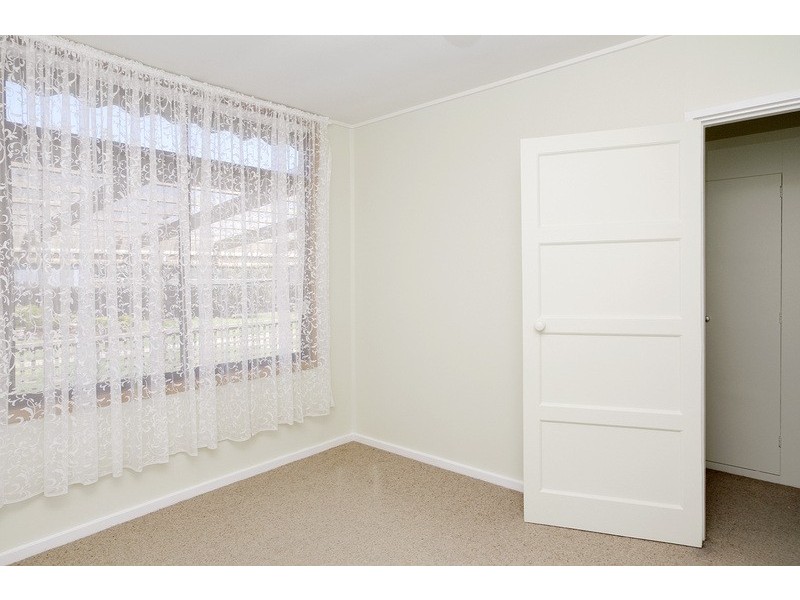 7 Staverly Road, Herne Hill VIC 3218