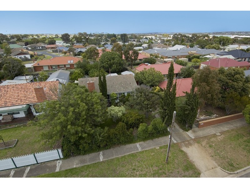 6 Tamlyn Street, East Geelong VIC 3219
