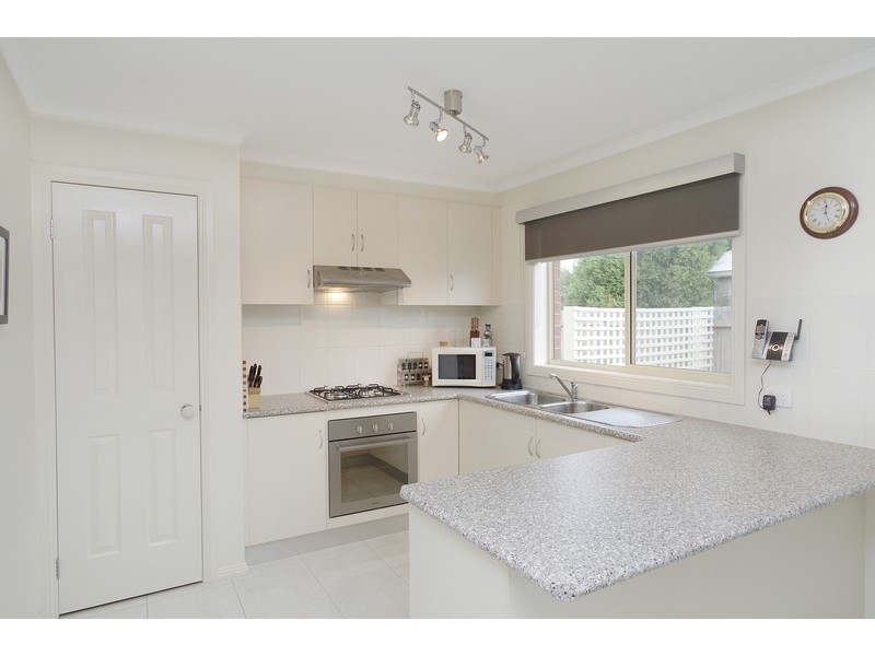 26 Bellagio Court, Whittington VIC 3219