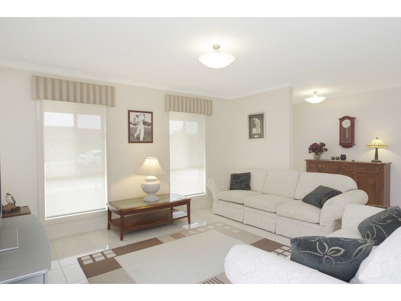 26 Bellagio Court, Whittington VIC 3219