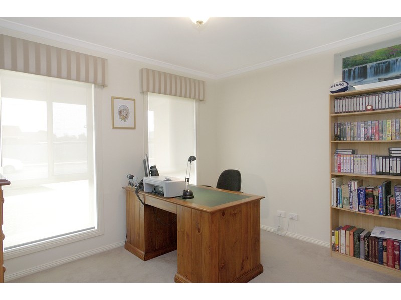26 Bellagio Court, Whittington VIC 3219