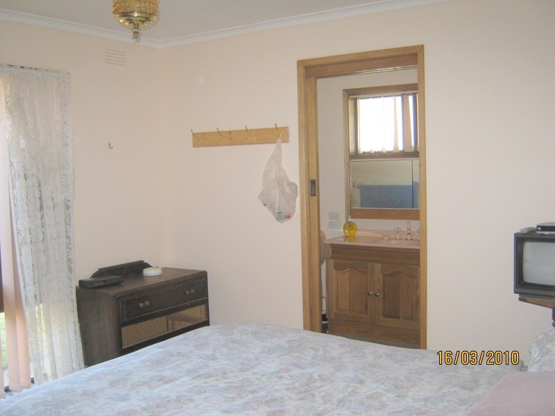 2 Pandora Court, Whittington VIC 3219