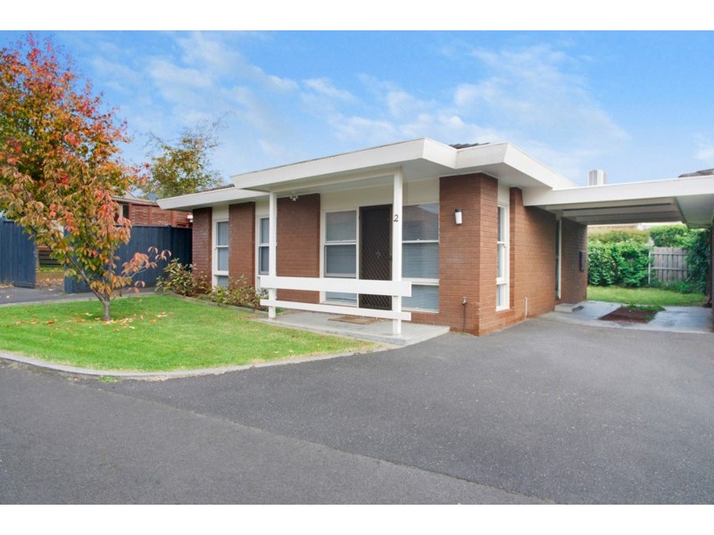 2/92 Aphrasia Street, Newtown VIC 3220