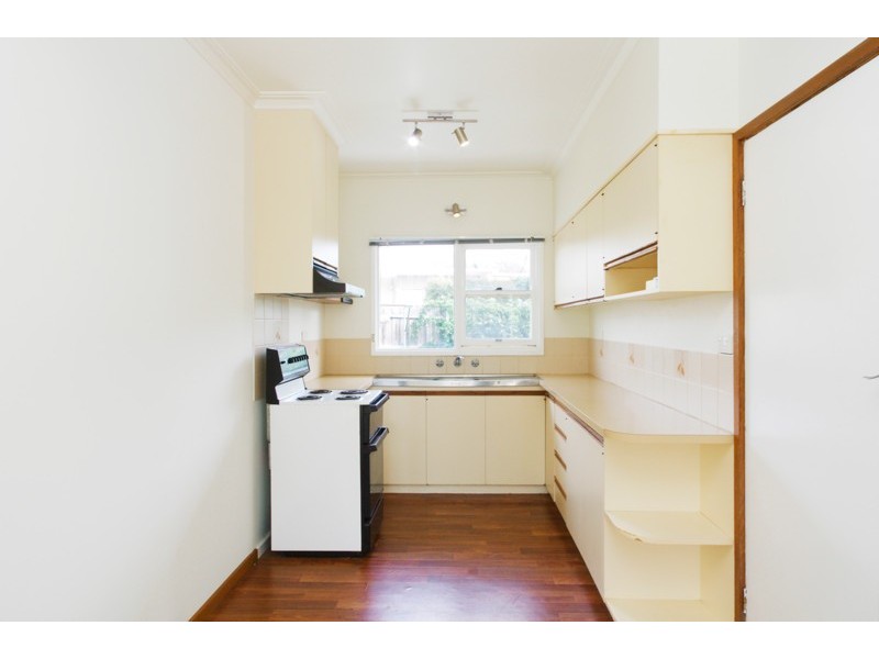 2/92 Aphrasia Street, Newtown VIC 3220