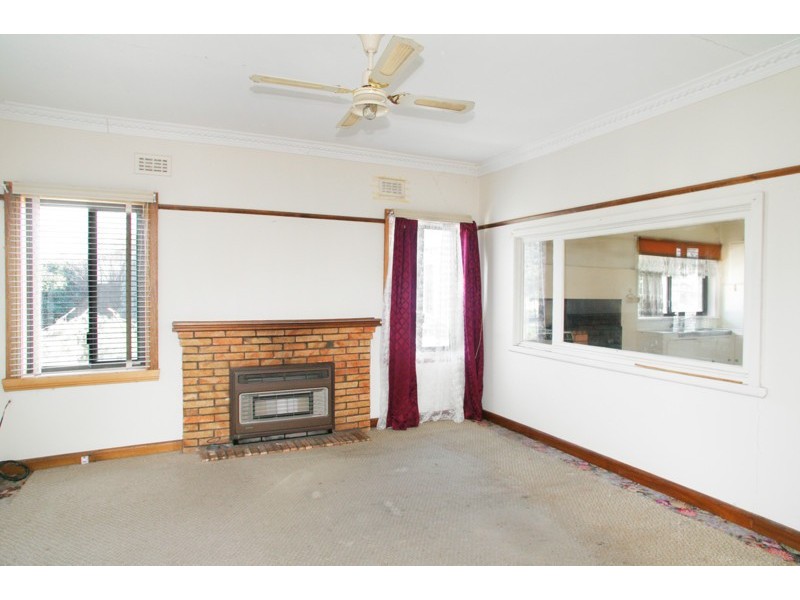 10 Knight Avenue, Herne Hill VIC 3218