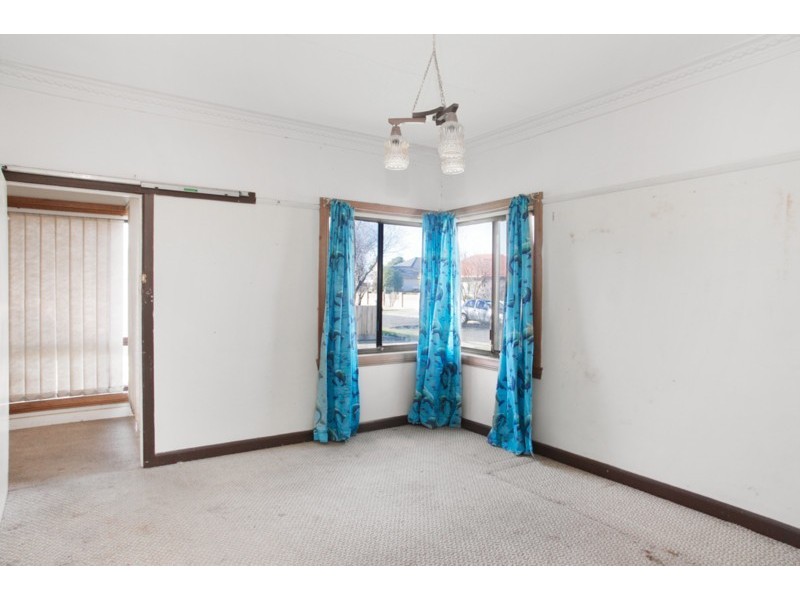 10 Knight Avenue, Herne Hill VIC 3218