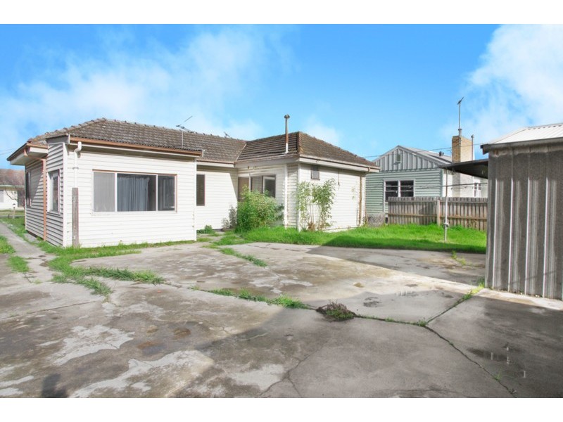 10 Knight Avenue, Herne Hill VIC 3218