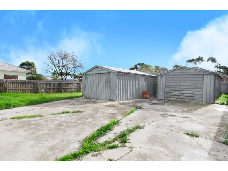 10 Knight Avenue, Herne Hill VIC 3218