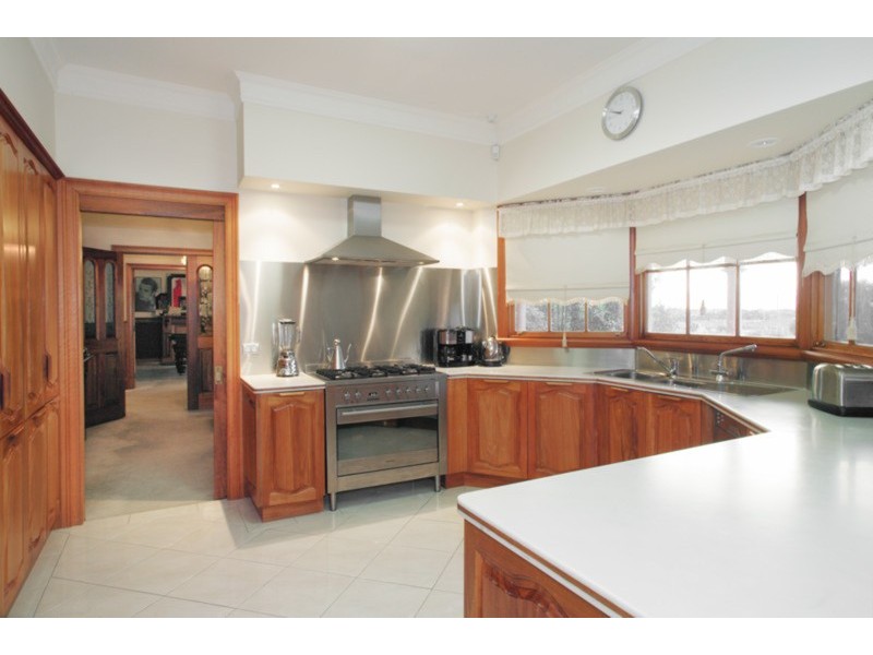 12 Dahlhaus Court, Leopold VIC 3224